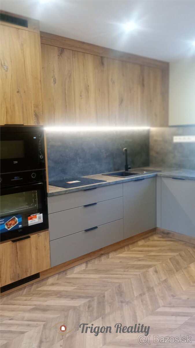 NOVOREKONŠTRUOVANÝ 2 izbový tehlový byt - 13