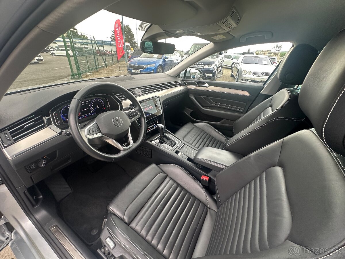Volkswagen Passat Variant 2.0 TDI R-Line 4Motion DSG - 13