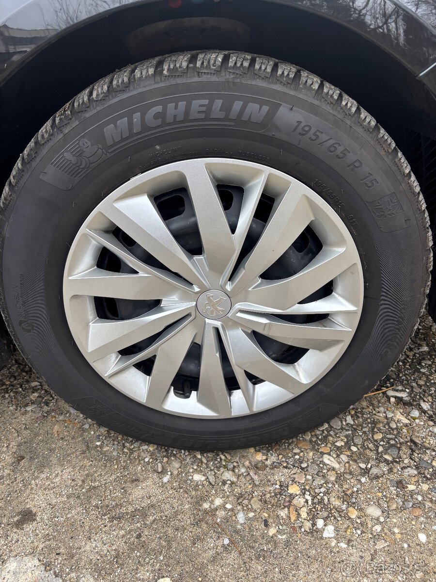 Predám peugeot 308 - 13