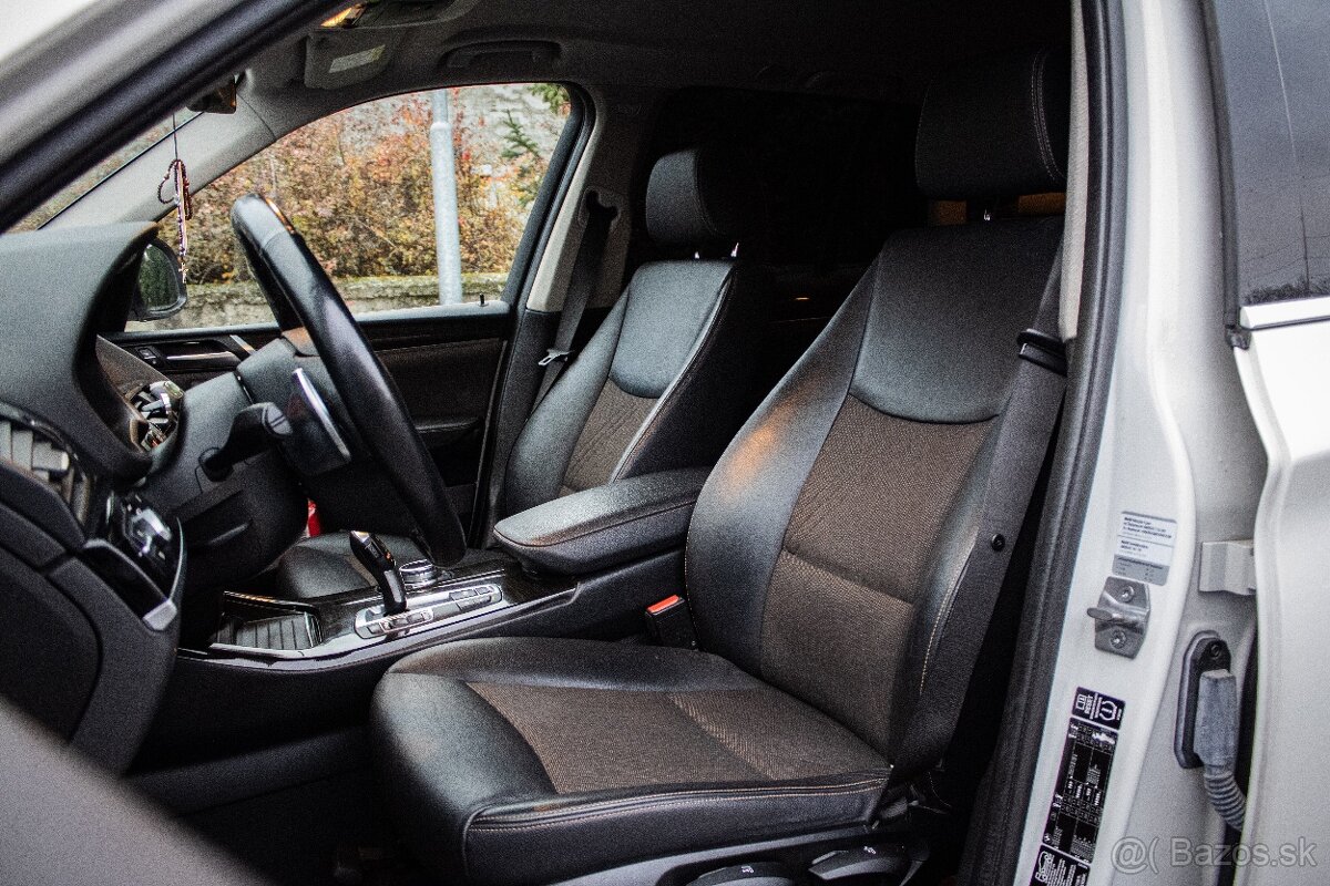 BMW X3 xDrive20i, 135kW, A8 - 13