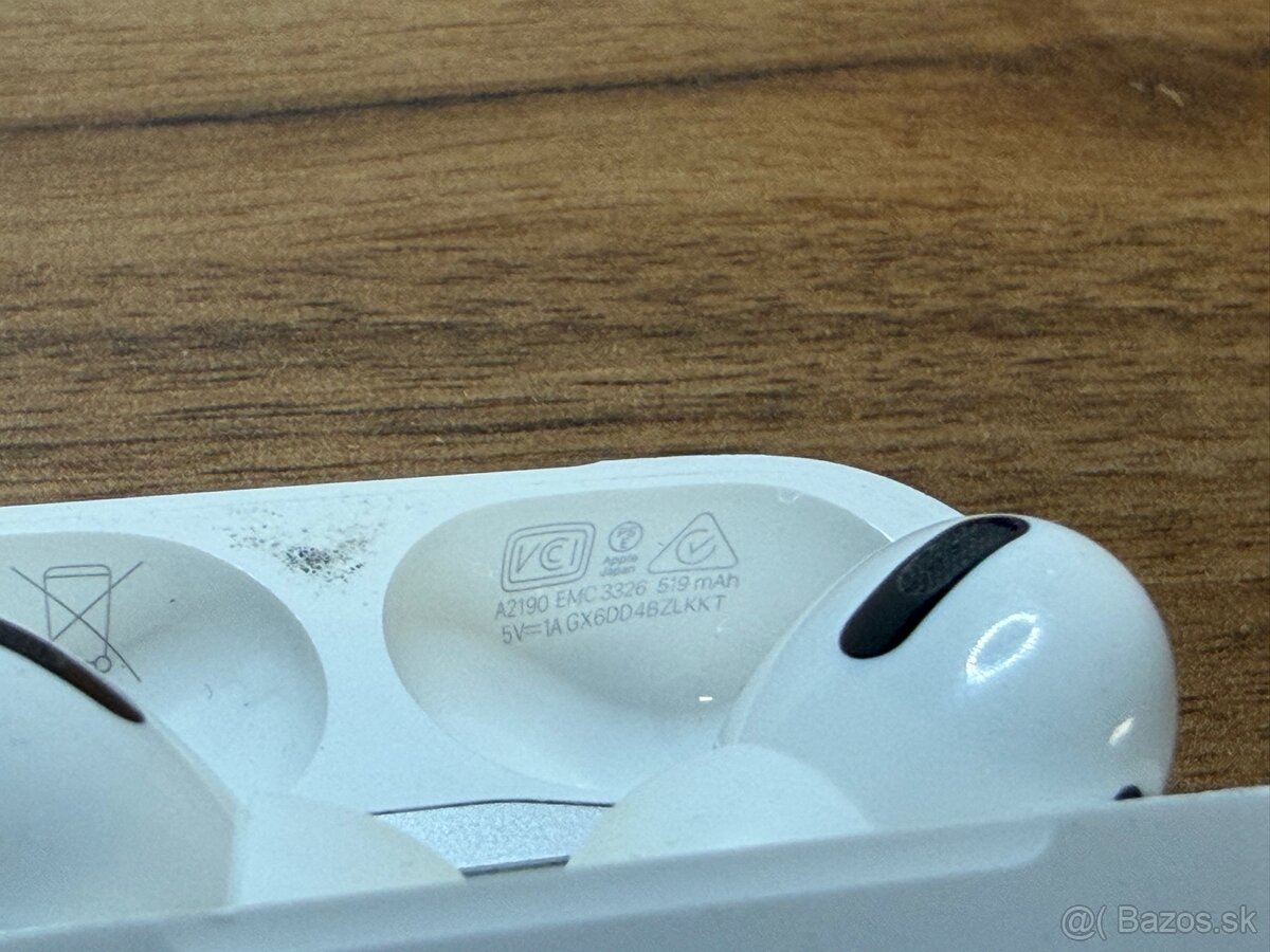 Apple AirPods Pro 1.generacia - 13
