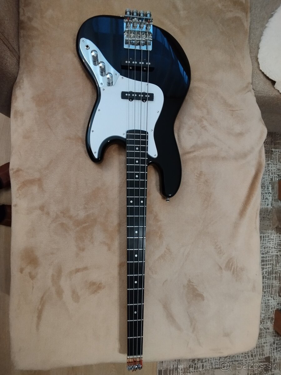 Bass - 13