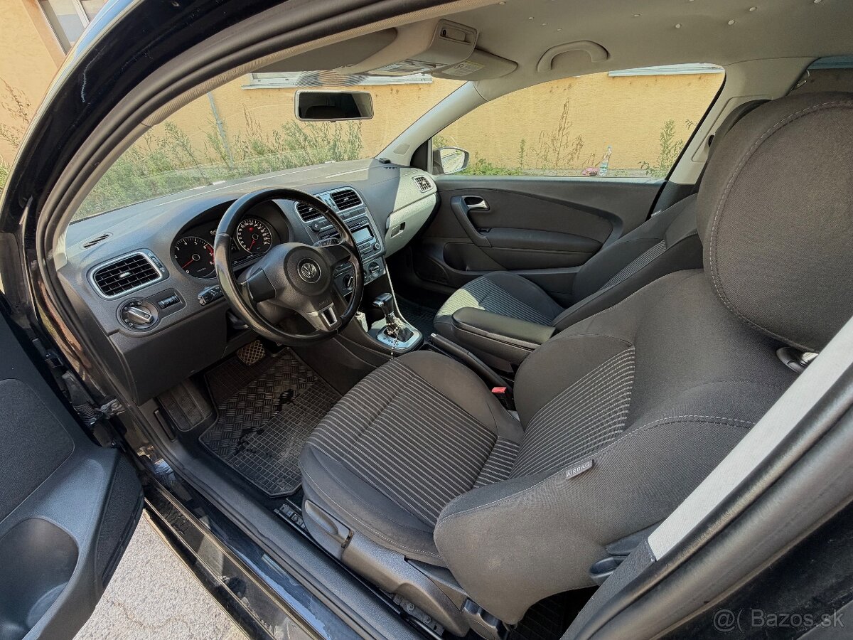 Volkswagen Polo 1.4 - 13