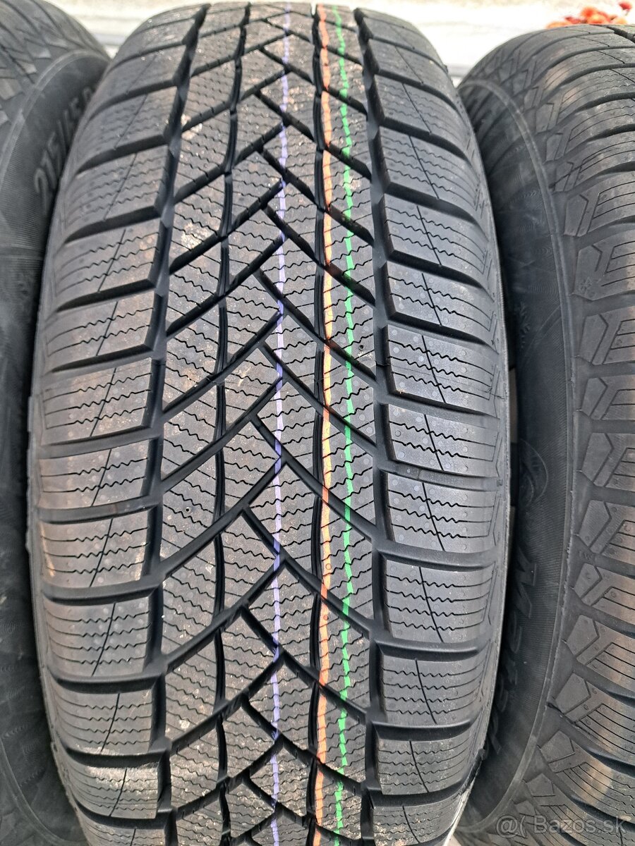 Zimna sada Dacia Duster 215/65 R16 - 13