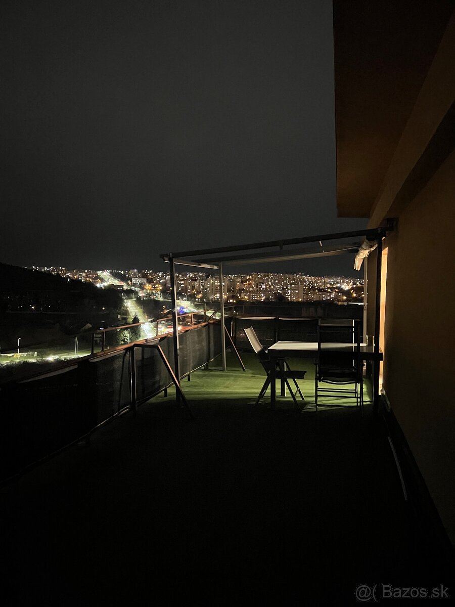 Penthouse na 12. Poschodí v Nitre - 13