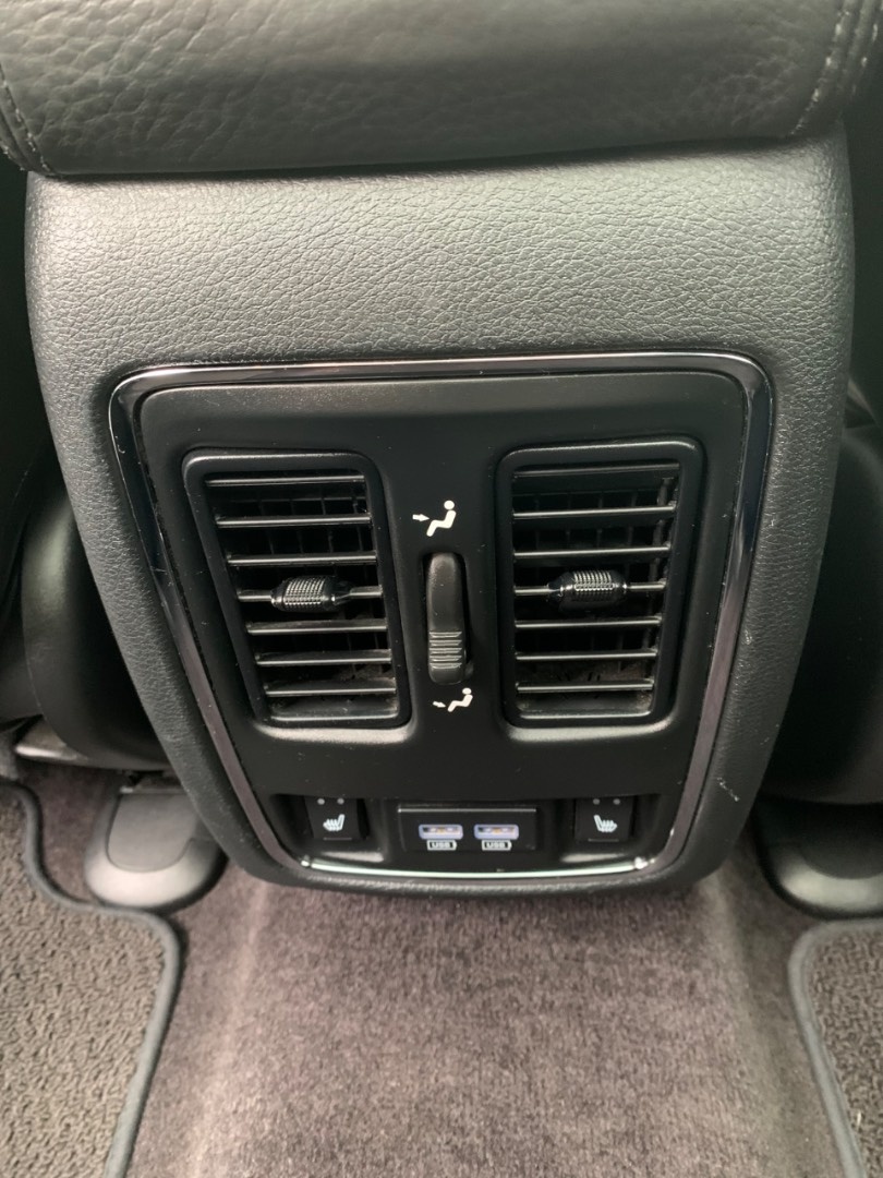 Jeep Grand Cherokee 3.0L V6 TD Summit Platinum - 13