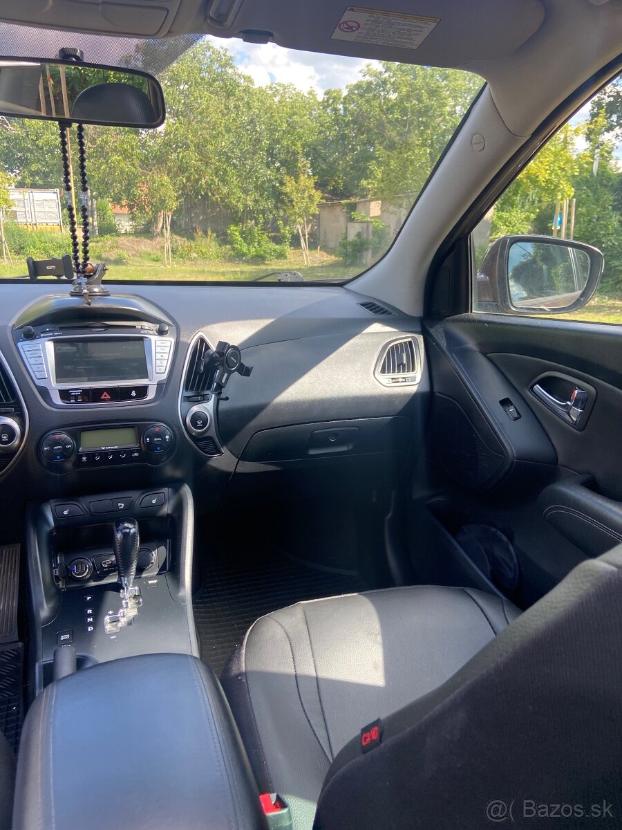 Hyundai IX35 2010r,257000 km - 13