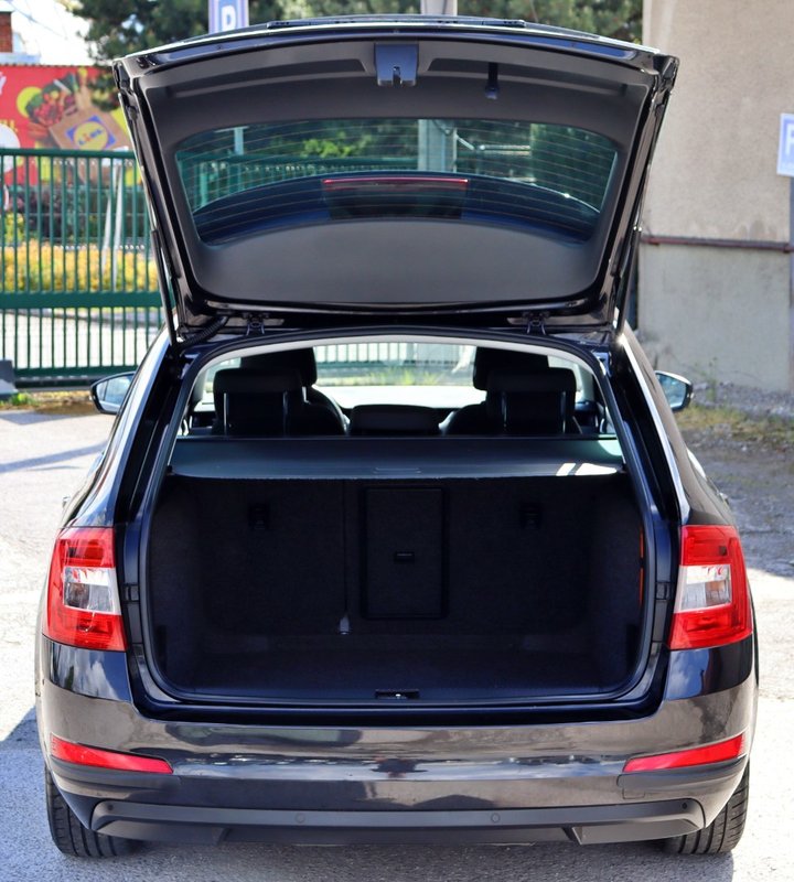 Škoda Octavia 1.6 TDi Combi Ambition - 13