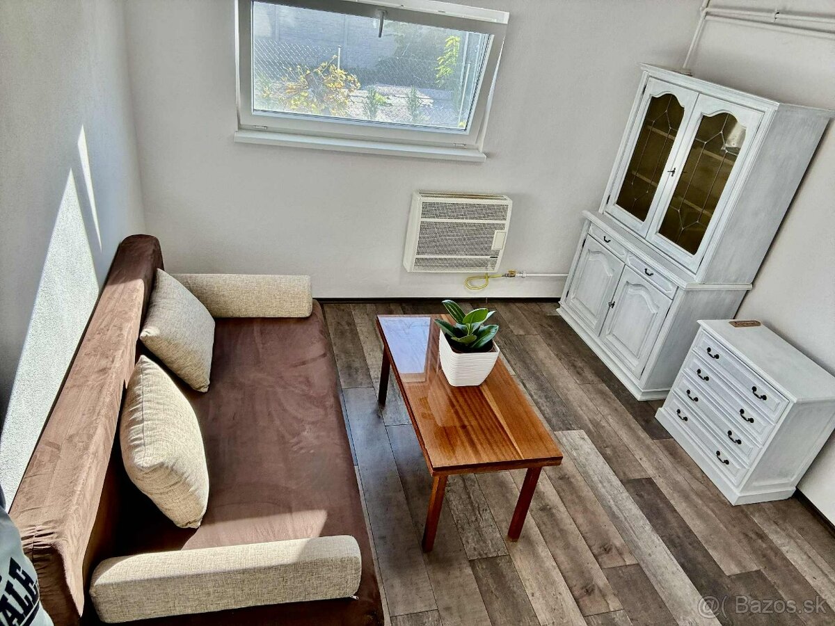 Predám moderný 4i dom v lokalite Kolárovo - 13