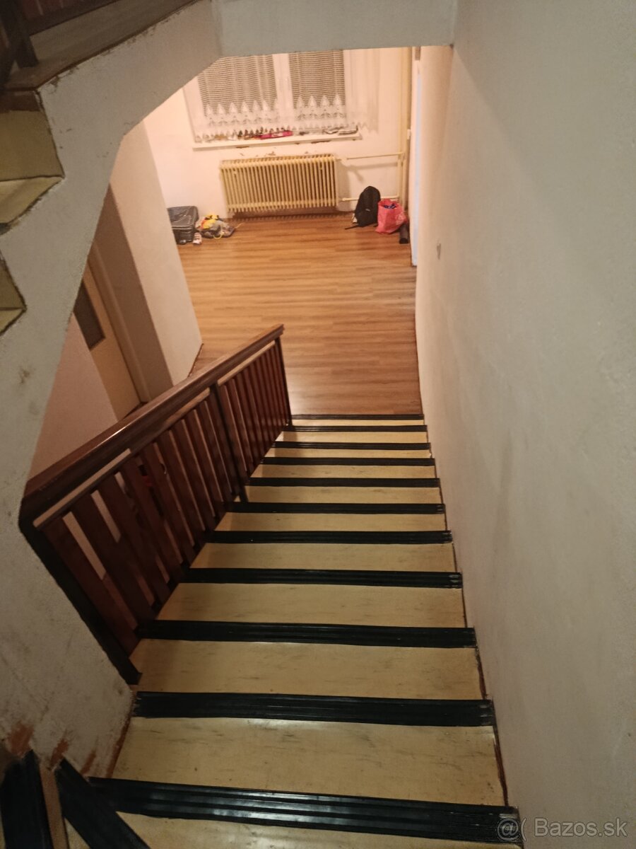 Predáme pekný slnečný Rodinný dom v časti Nadabula - 13