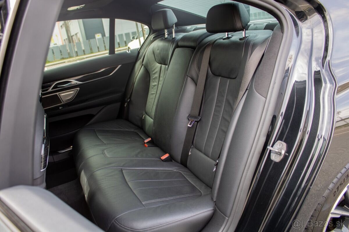 BMW Rad 7 730d / 195kW / A8 / 2020 - 13