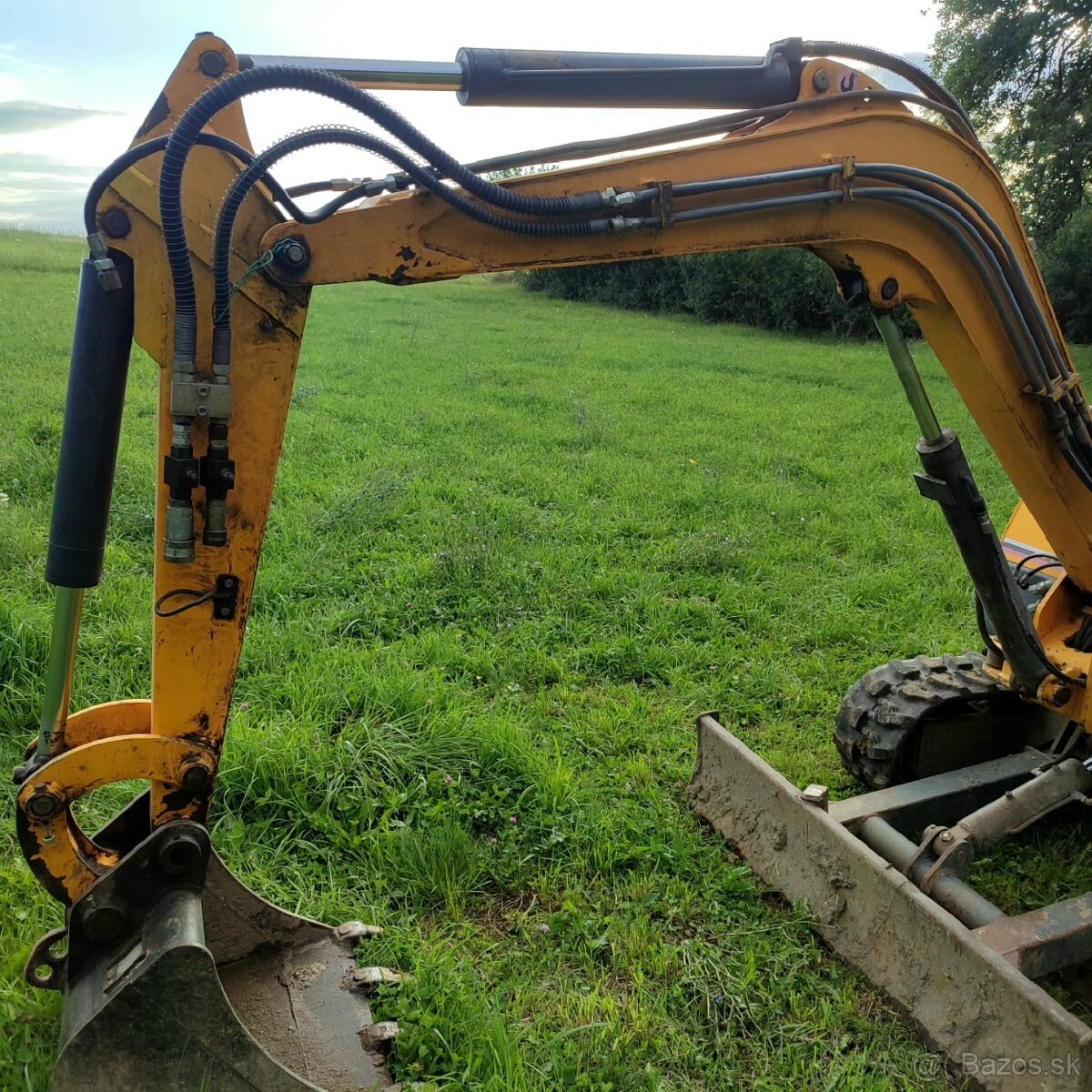 Pasovy bager Libra 125S - 13