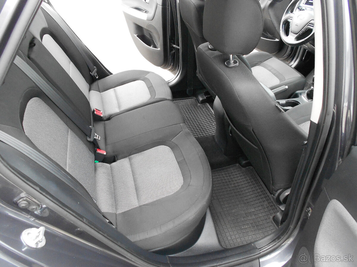 KIA CEED SW 1,6i 135Ps 2018 - 13