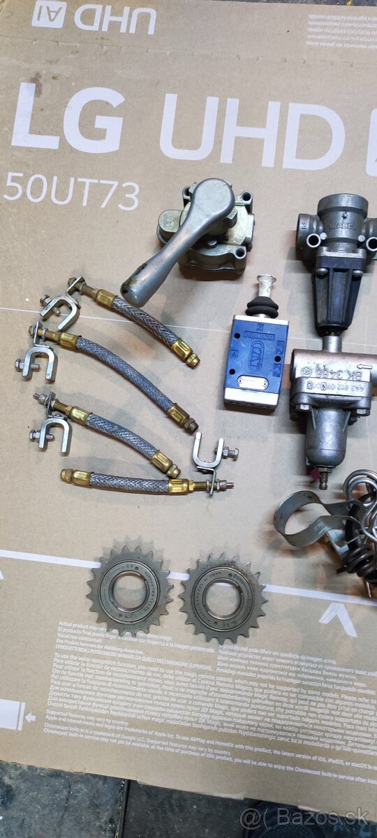 Náhradné diely - 13