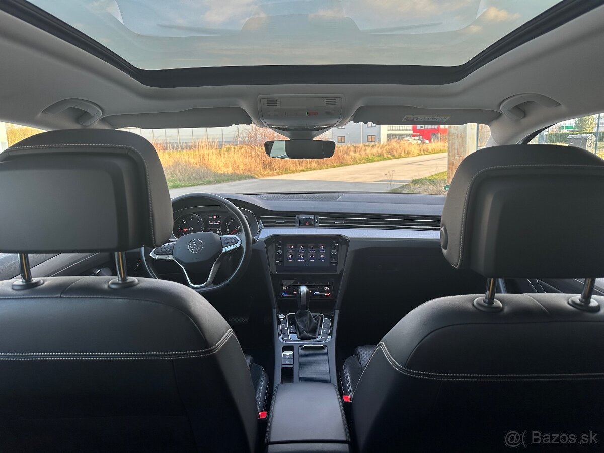 Volkswagen Passat Variant 2.0 TDI Elegance DSG - 13