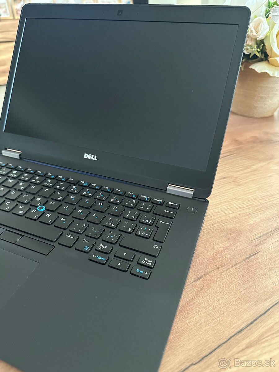 Notebook Dell Latitude E7470 + nabijacka - 13