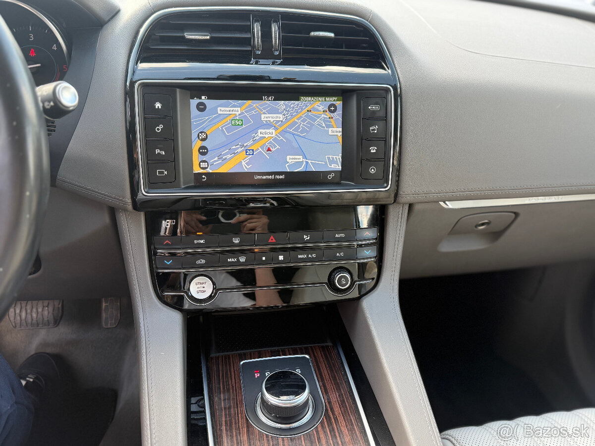 Jaguar F-Pace 25d 2018 - 13