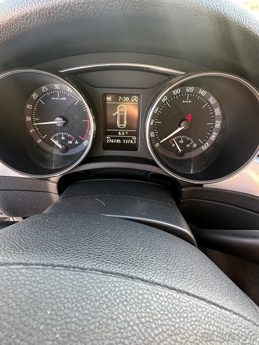 Škoda Superb 2011r 1,6 TDI - 13