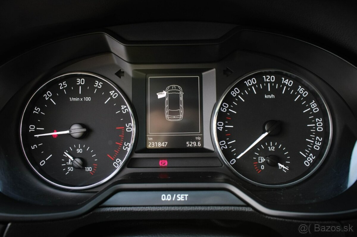 Škoda Octavia Combi 2.0 TDI JOY - 13
