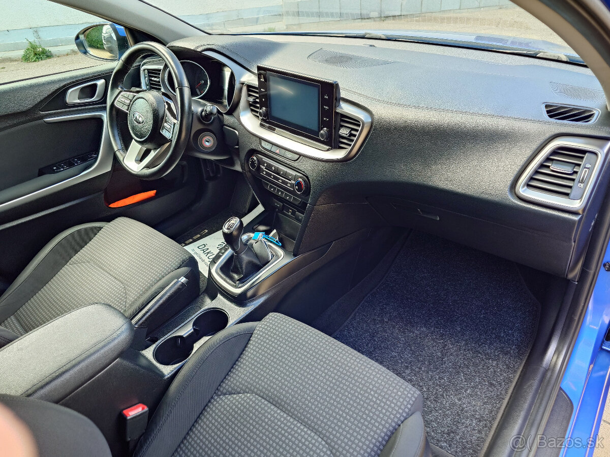 Kia Ceed SW 1.5 T-GDi - 13