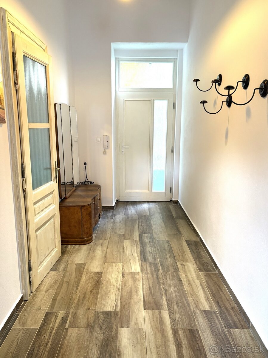 Na predaj staromestský 2-izb.byt, Nitra, priame centrum - 13