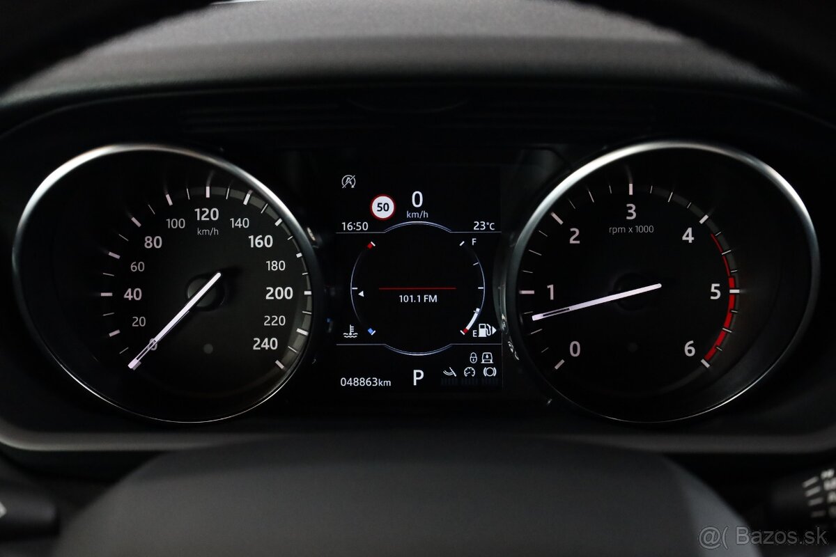 Land Rover Discovery 3.0D SDV6 306k HSE Luxury AWD A/T - 13