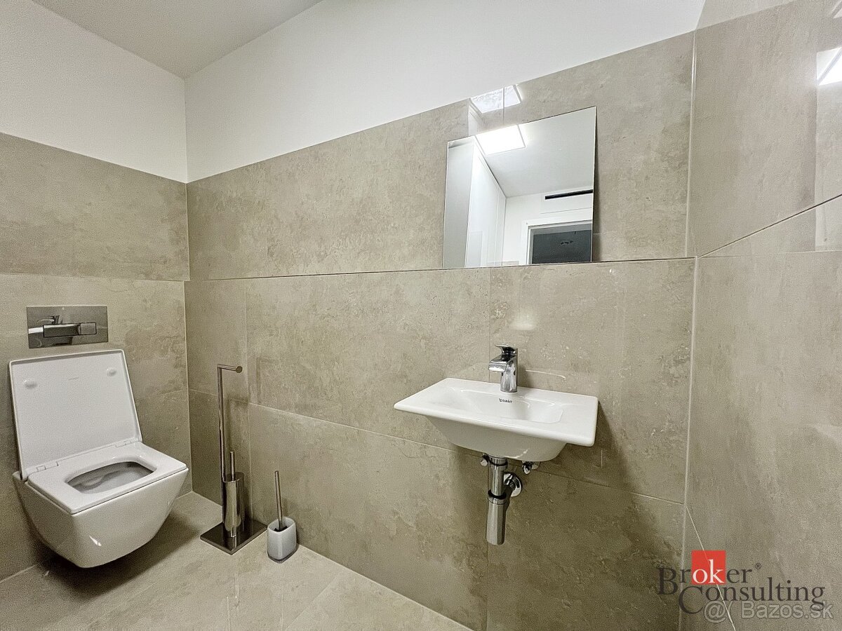 Moderný 2-izbový apartmán s balkónom a garážou, Metropolis – – foto 8