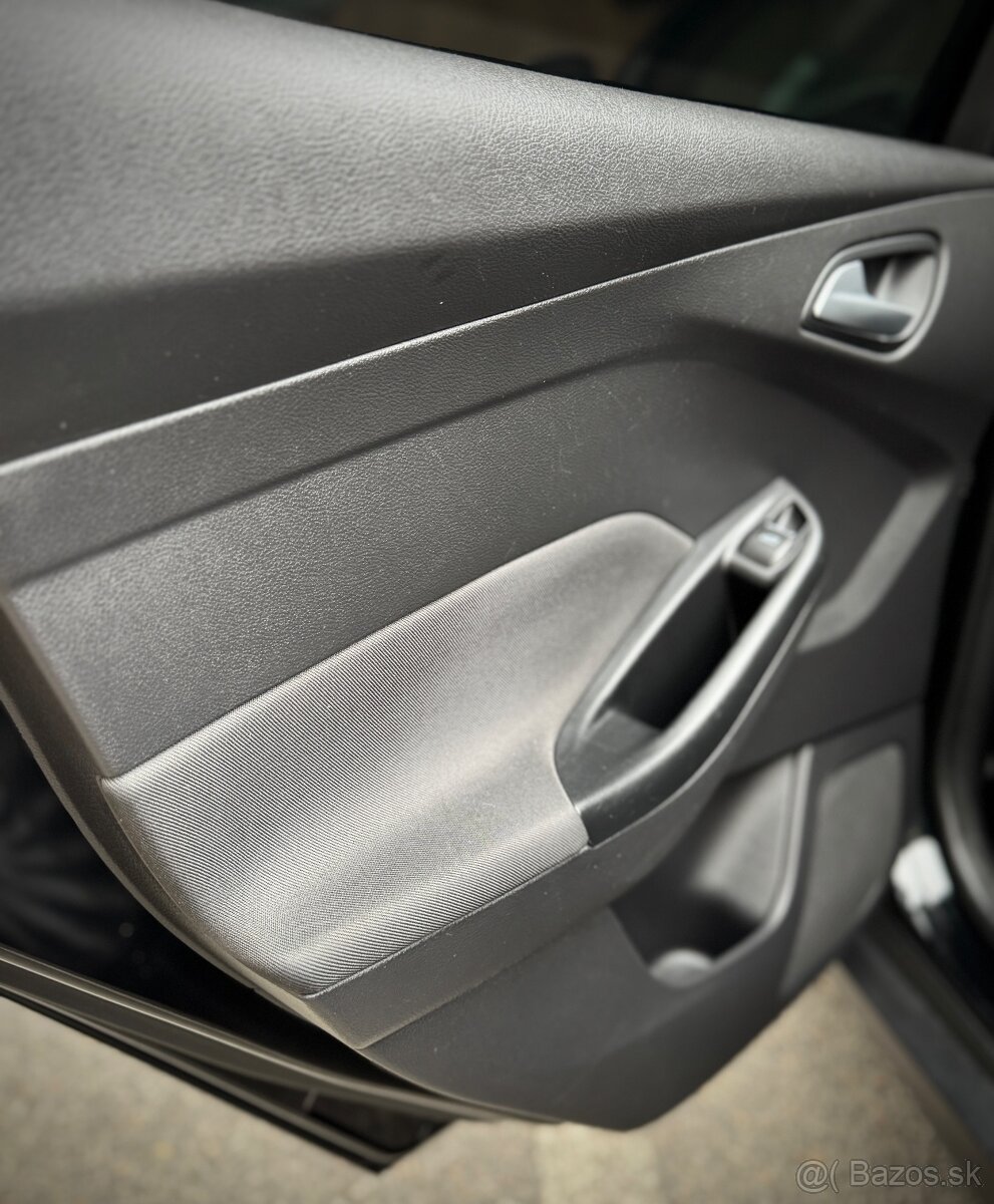 FORD FOCUS Combi 1.6TDCi + Nové zimné pneu - 13