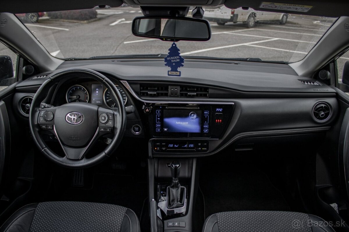 Toyota Corolla sedan 1.6 Ececutive - 13