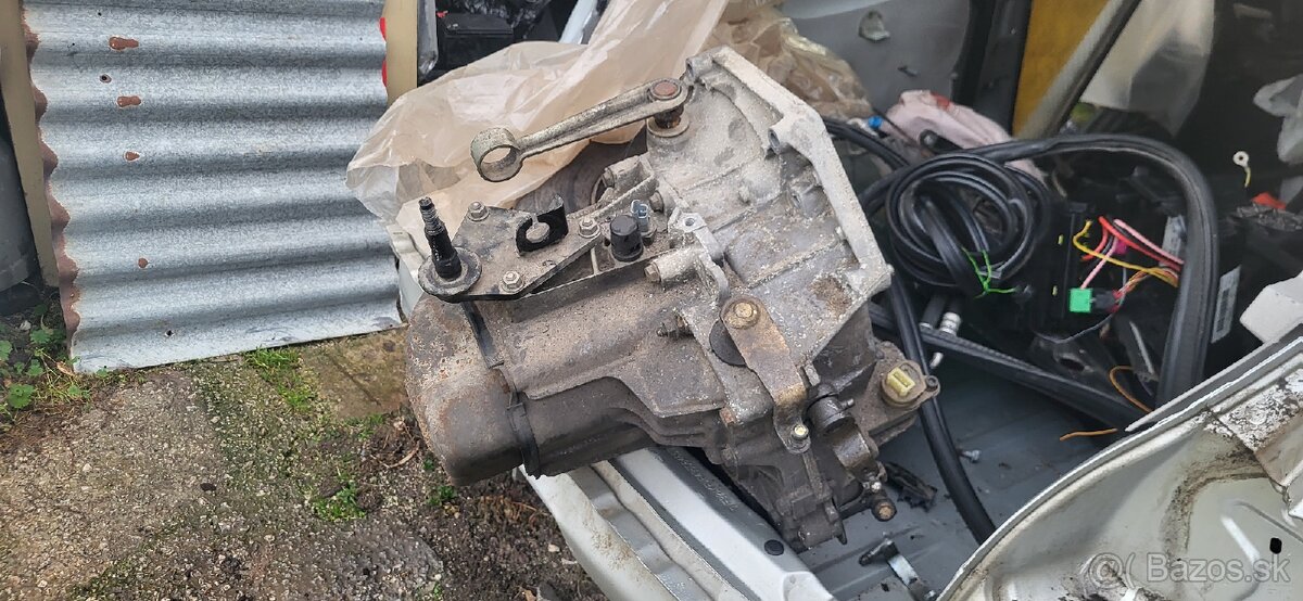 PEUGEOT 206 - 13