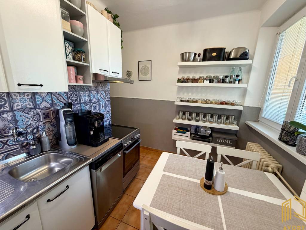 NA PREDAJ 3 - IZB. BYT s BALKÓNOM, SENICA - CENTRUM - 13