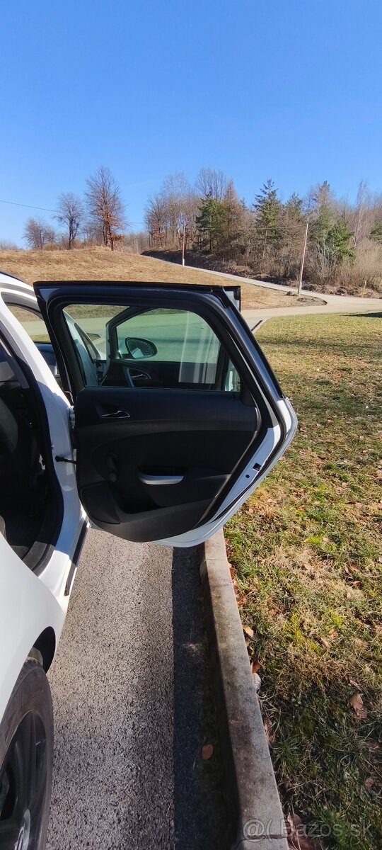 Opel Astra ST 1.7CDTi 92kw - 13