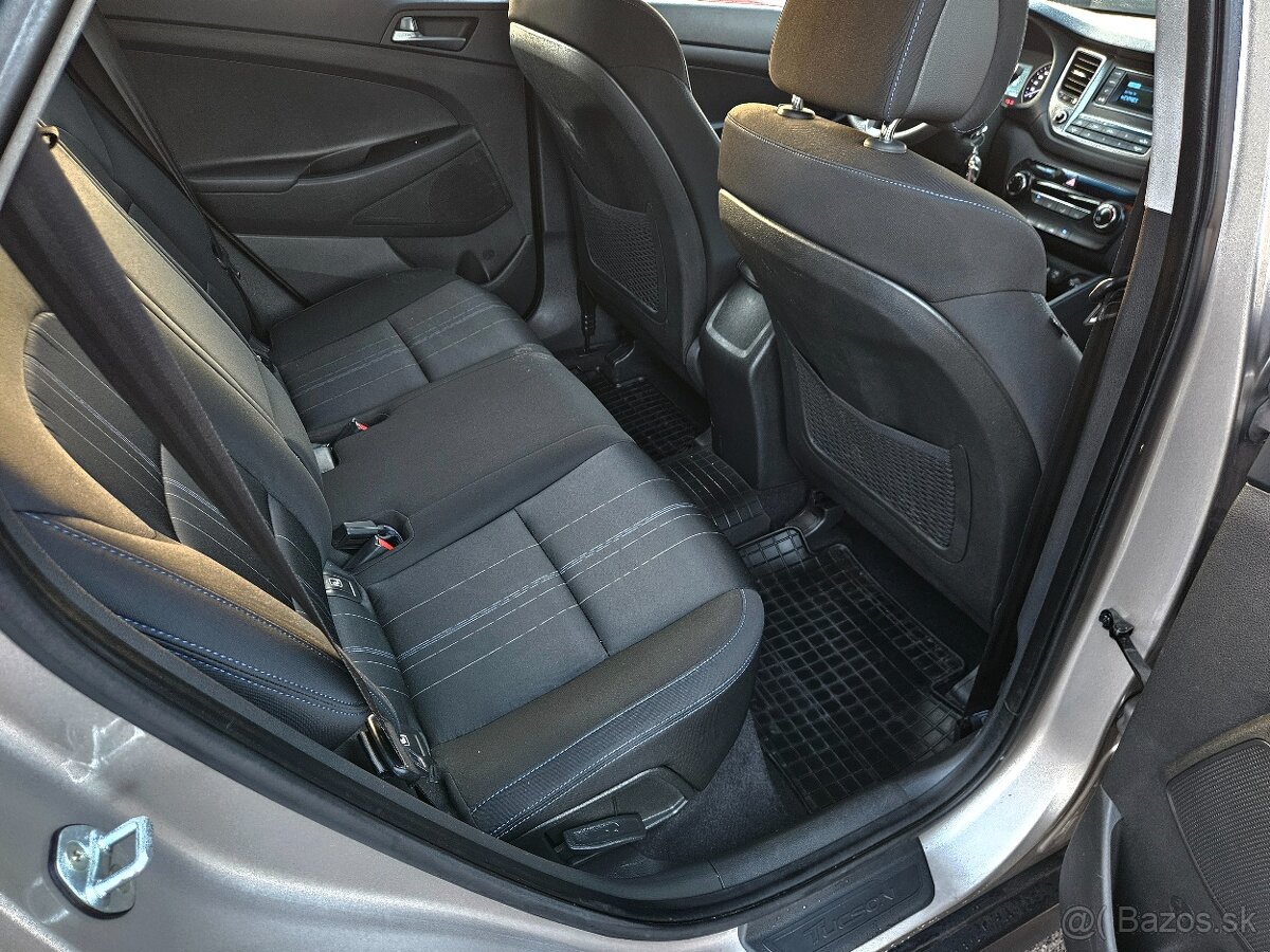 HYUNDAI TUCSON - 13
