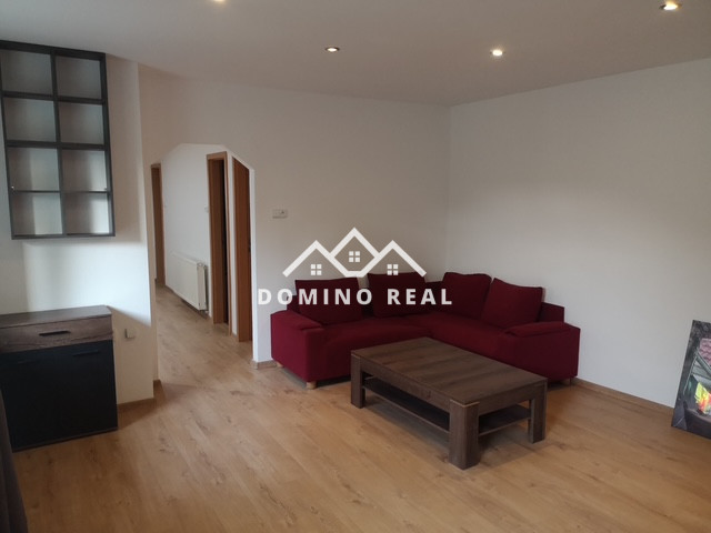 prenájom 3-izbového bytu v centre - bezproblémové parkovanie - 13