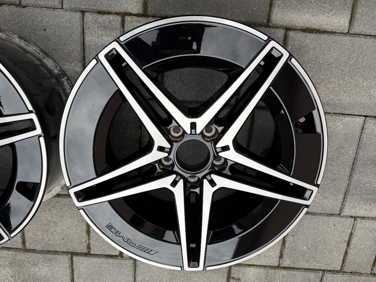 Mercedes R18 225/45 - 13