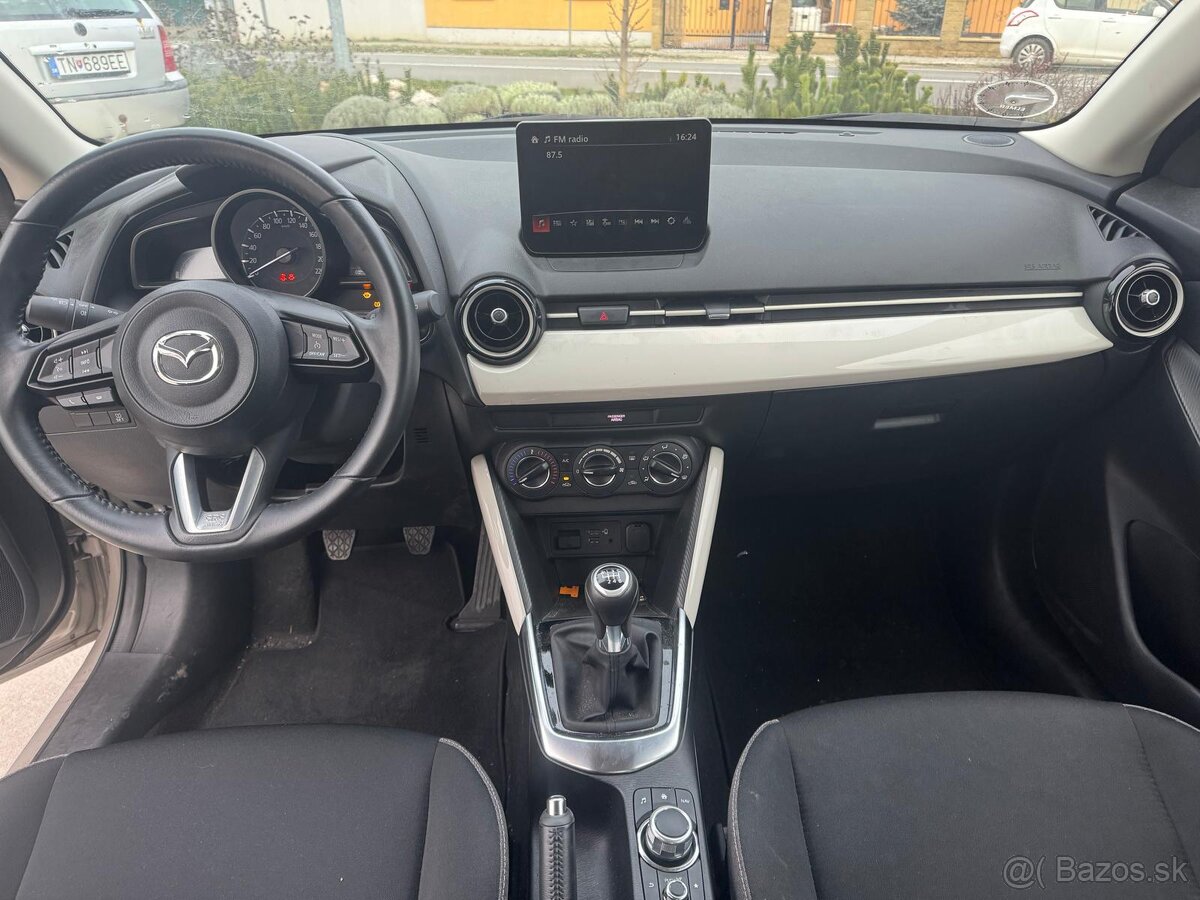 Mazda 2 e-Skyactiv G - 13