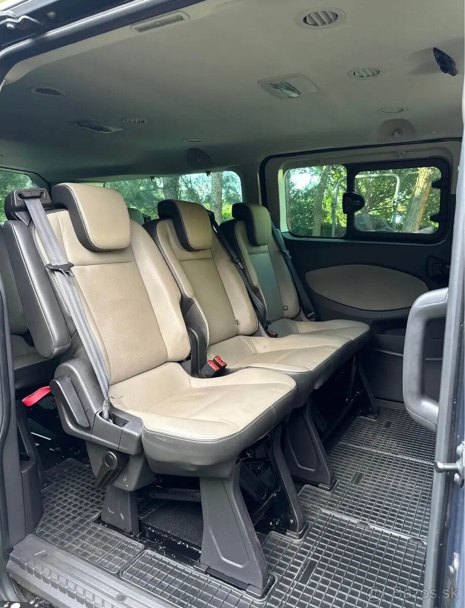 Ford Tourneo Custom 9.míst - 13