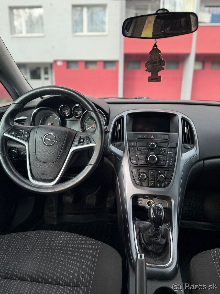 Predám Opel astra j 1.7 CDTI - 13