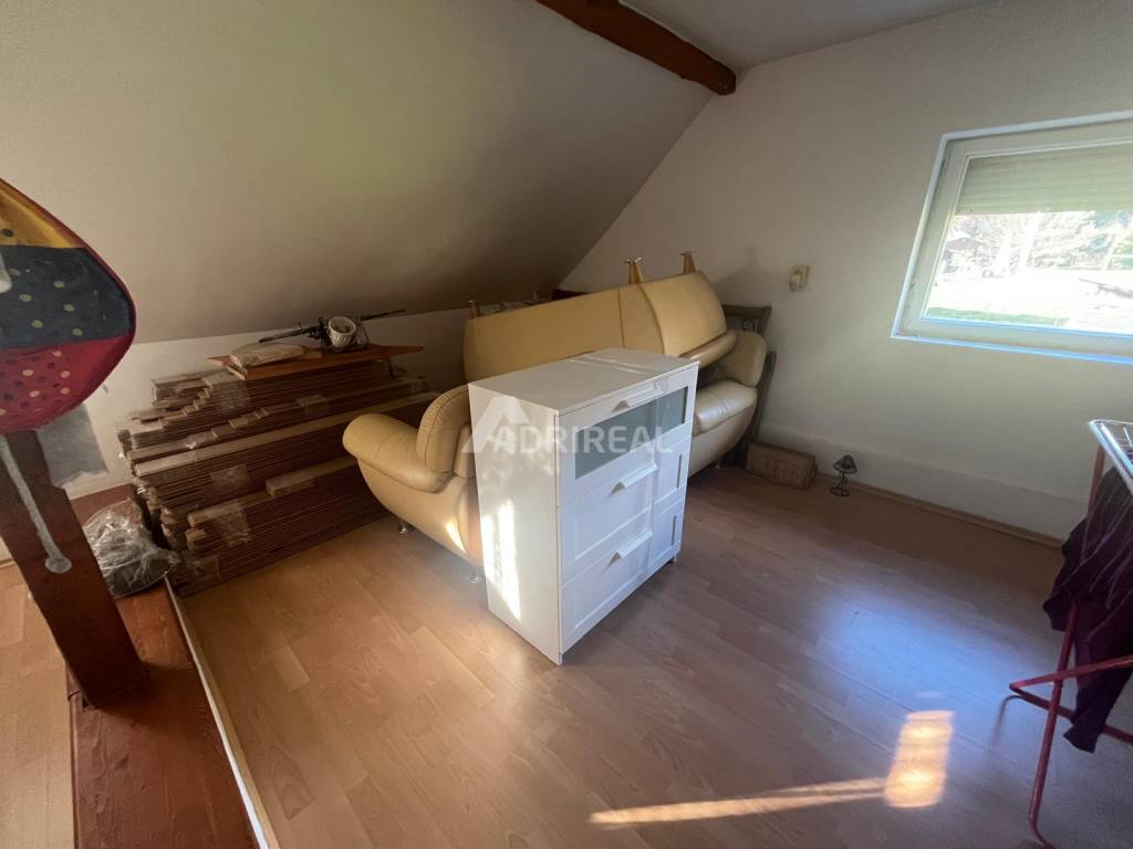 PREDAJ: Rodinný dom-chata, 639 m2; Dolná Bzová-Podkriváň, 18 - 13