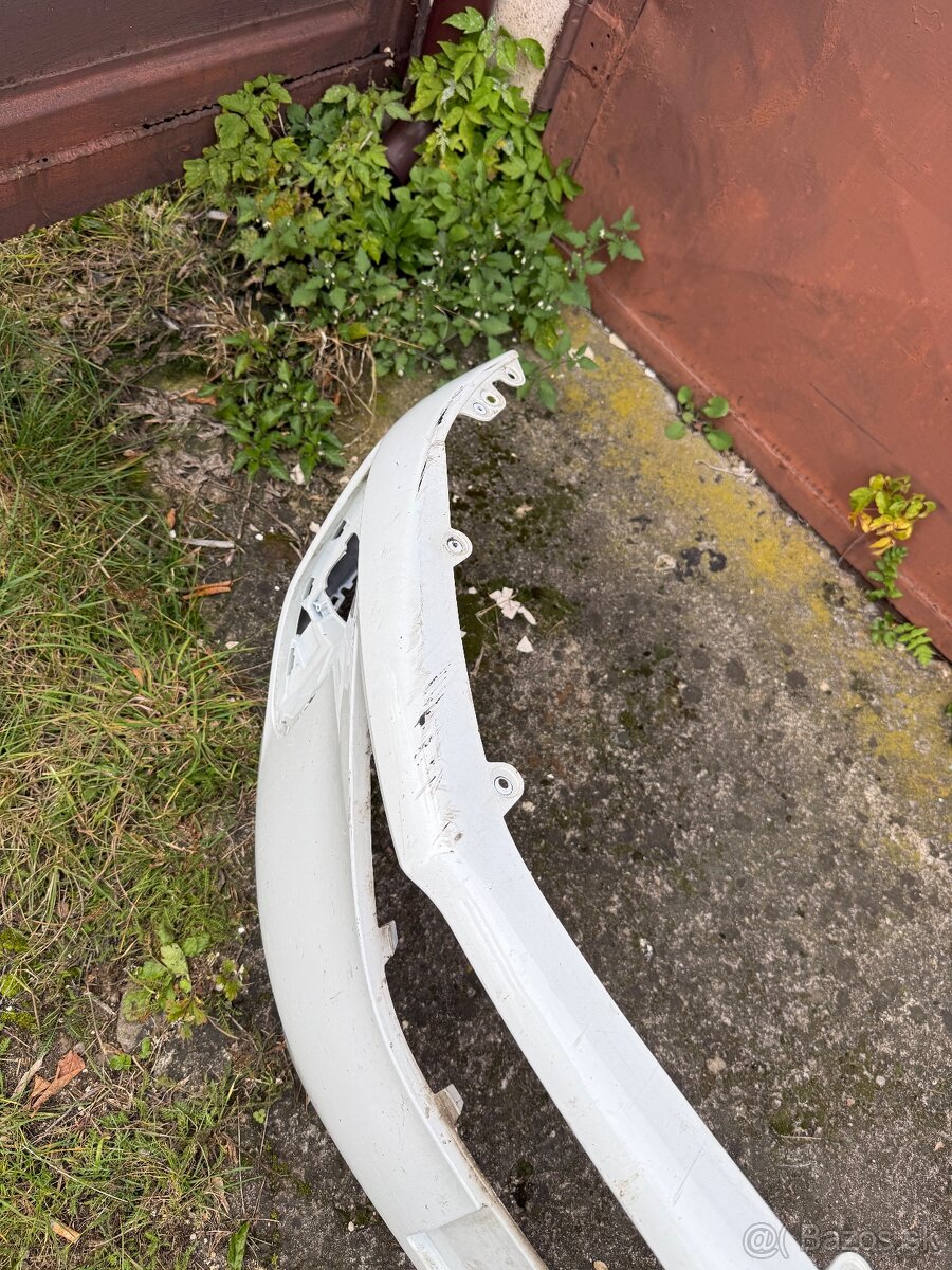 Predny naraznik Opel Astra od 2020 - 13