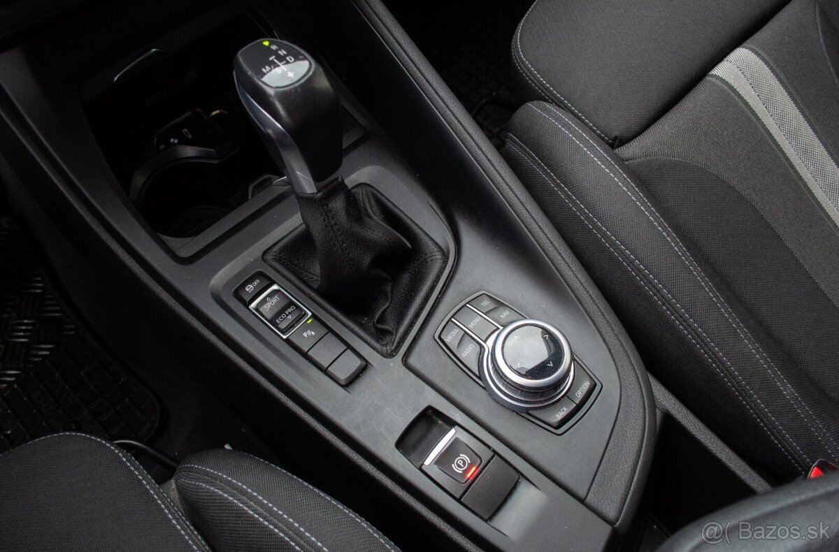 BMW X1 sDrive 18i Advantage A/T - 13