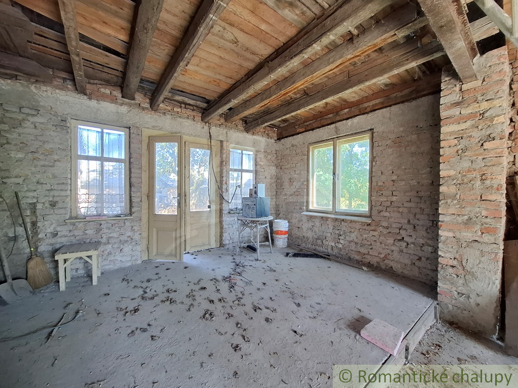 Rozostavaný rodinný dom s veľkým pozemkom v podunajskej ob - 13