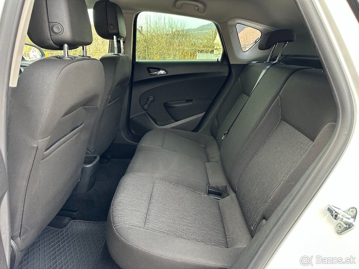 Opel Astra 1.6i - 13