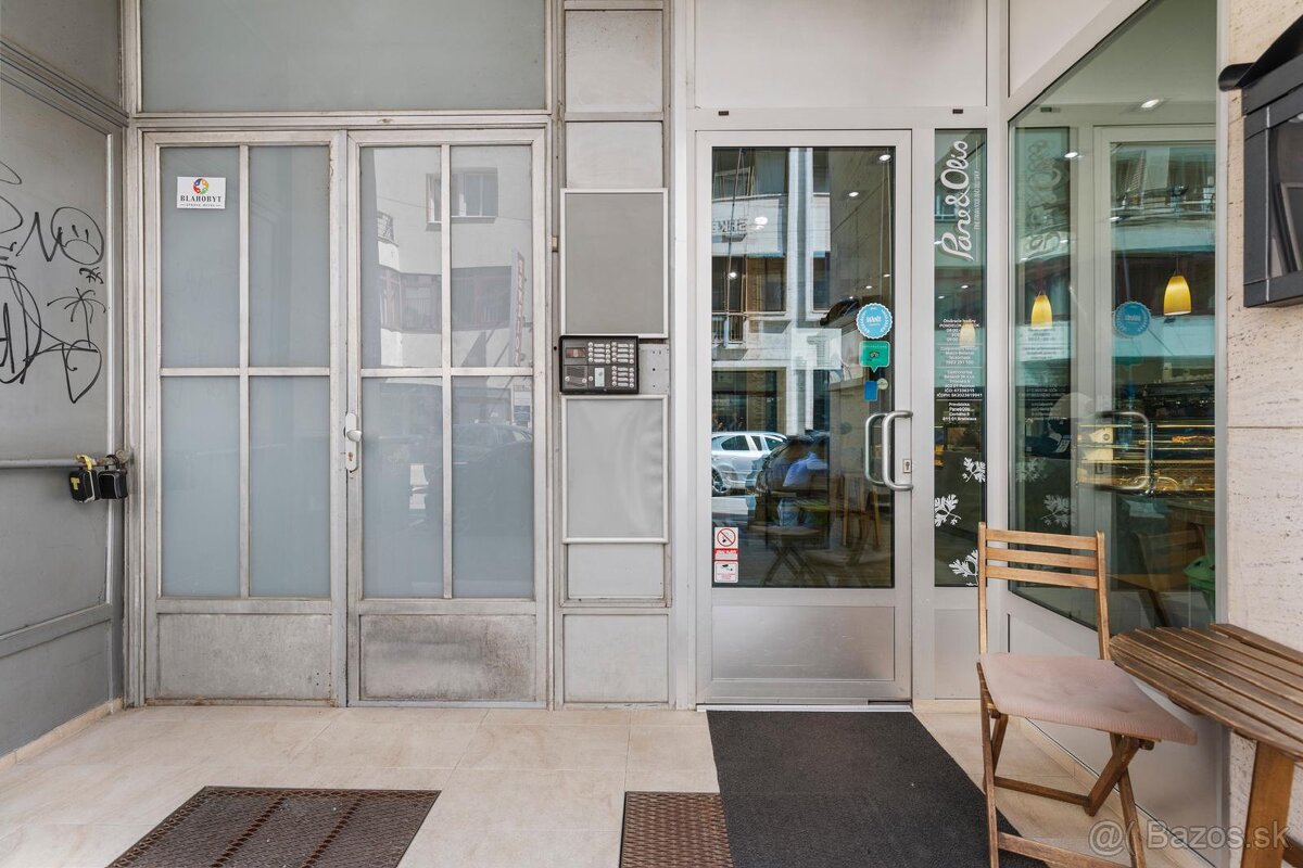 Prenájom 2,5 izbového bytu 65 m2 terasa Gorkého Staré Mesto - 13