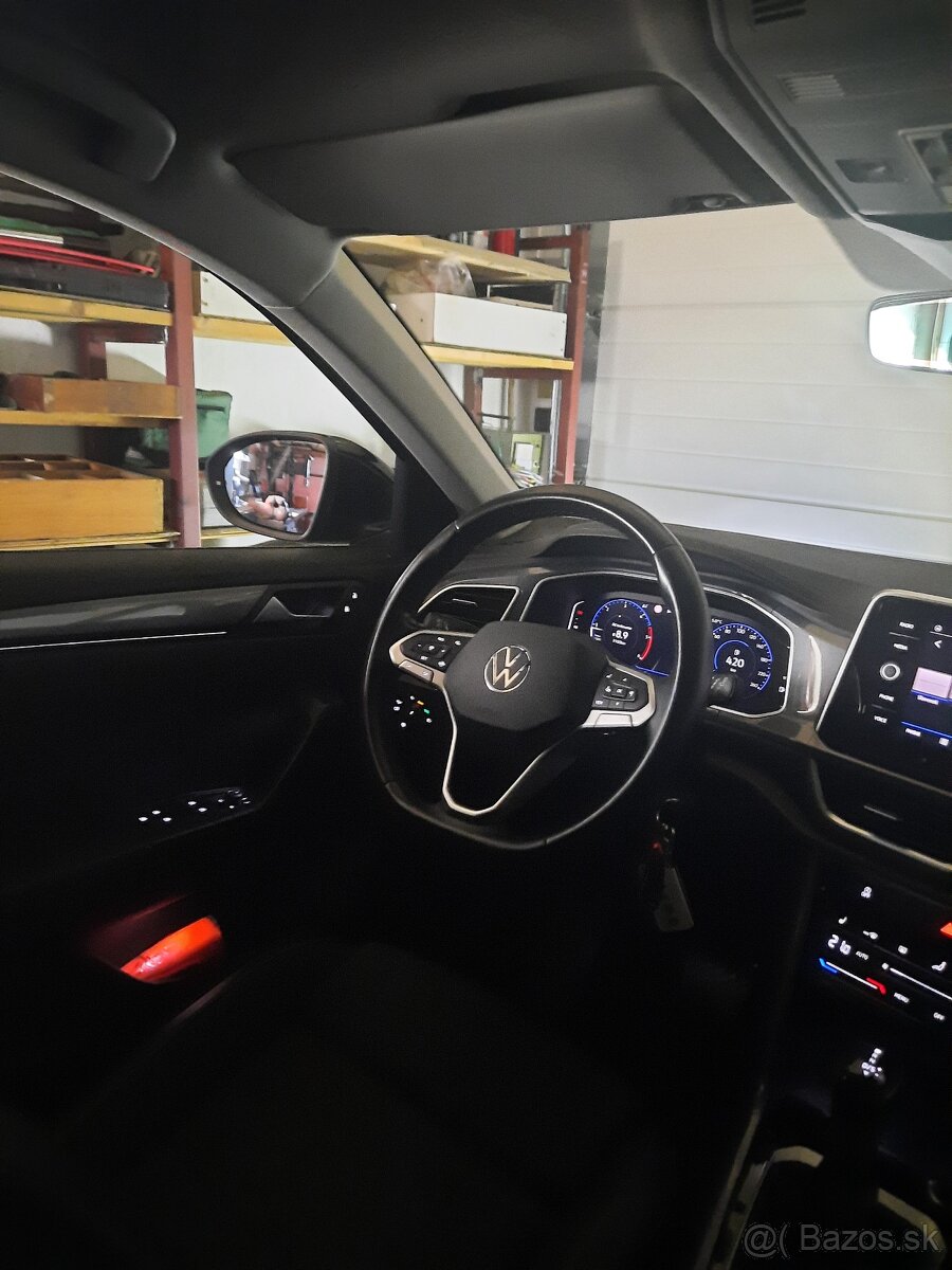 Predám Volkswagen T-Roc 2.0 DTT, DSG A7 - 13