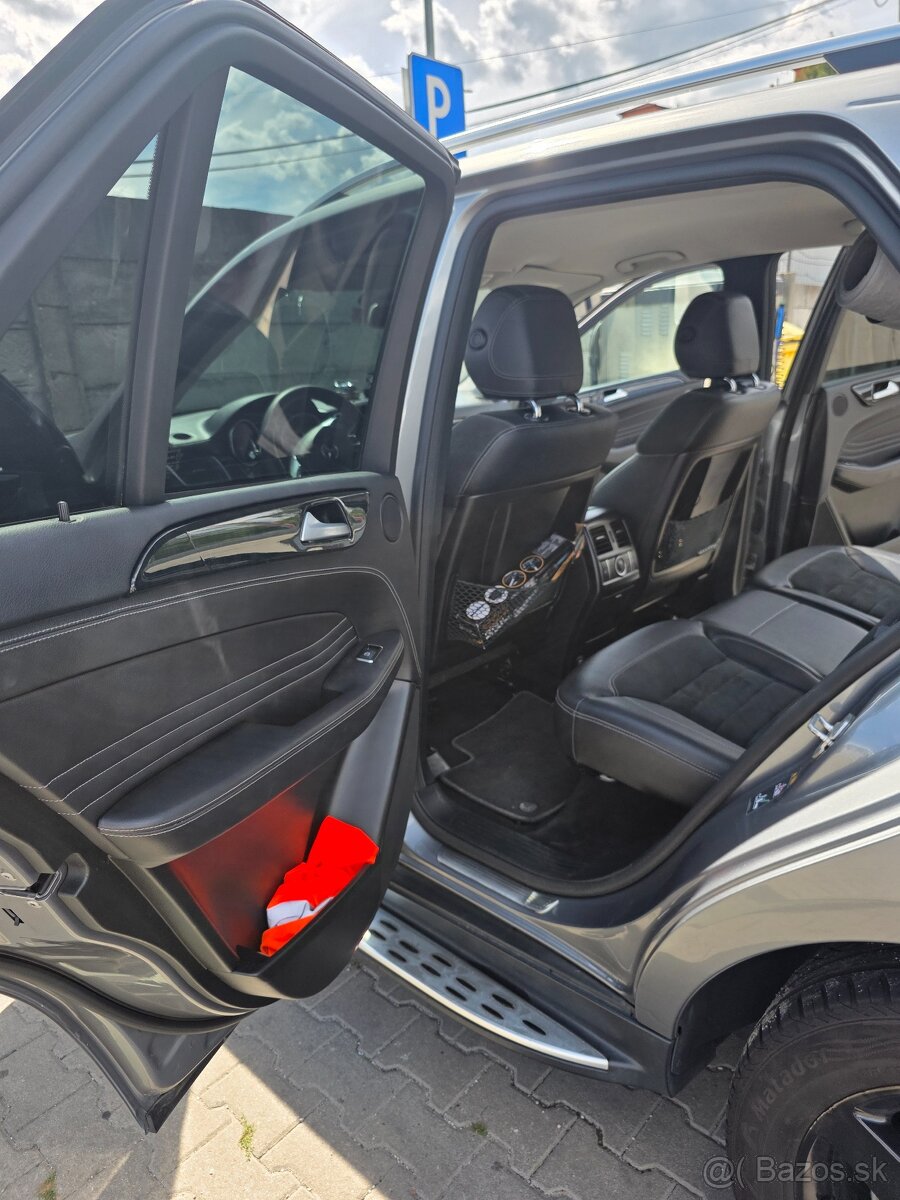 Mercedes-Benz ML trieda 350 BlueTEC 4matic AMG - 13