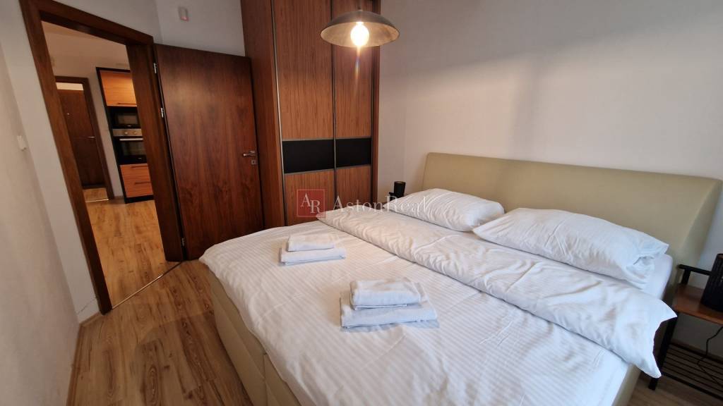 Rekreačný apartmán Vys.Tatry-Veľká Lomnica 57 m2-APARTMÁNY L - 13