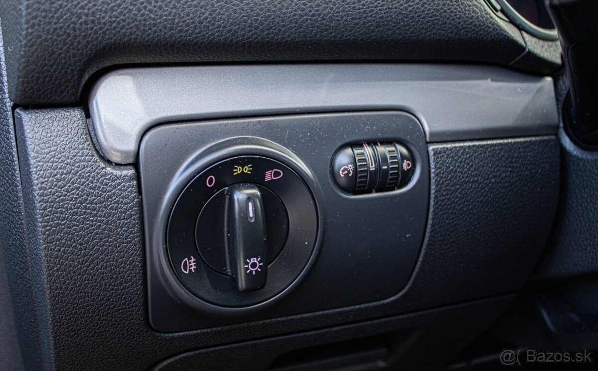 Volkswagen Golf 6 1.4 59kW M5 MODEL 2010 - 13