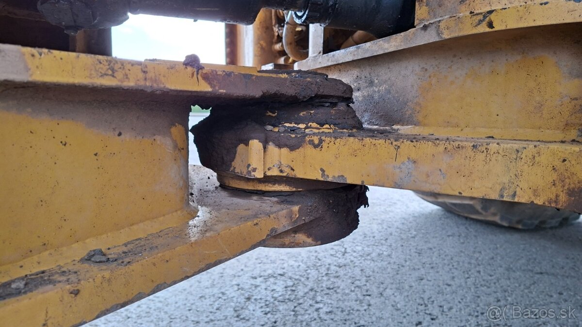 CATERPILLAR 950 G 4X4 - 13