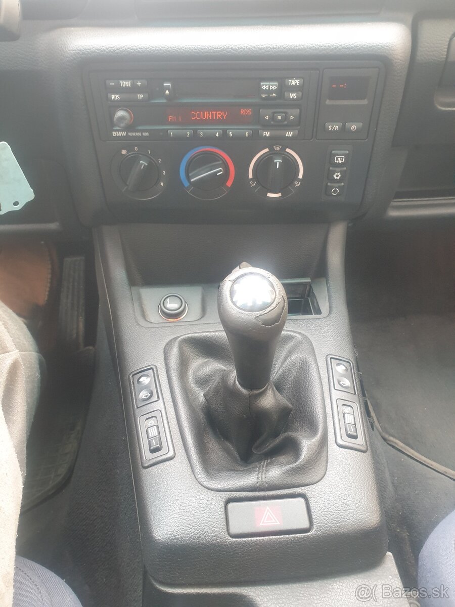 BMW E36 compact individual - koroze - 13